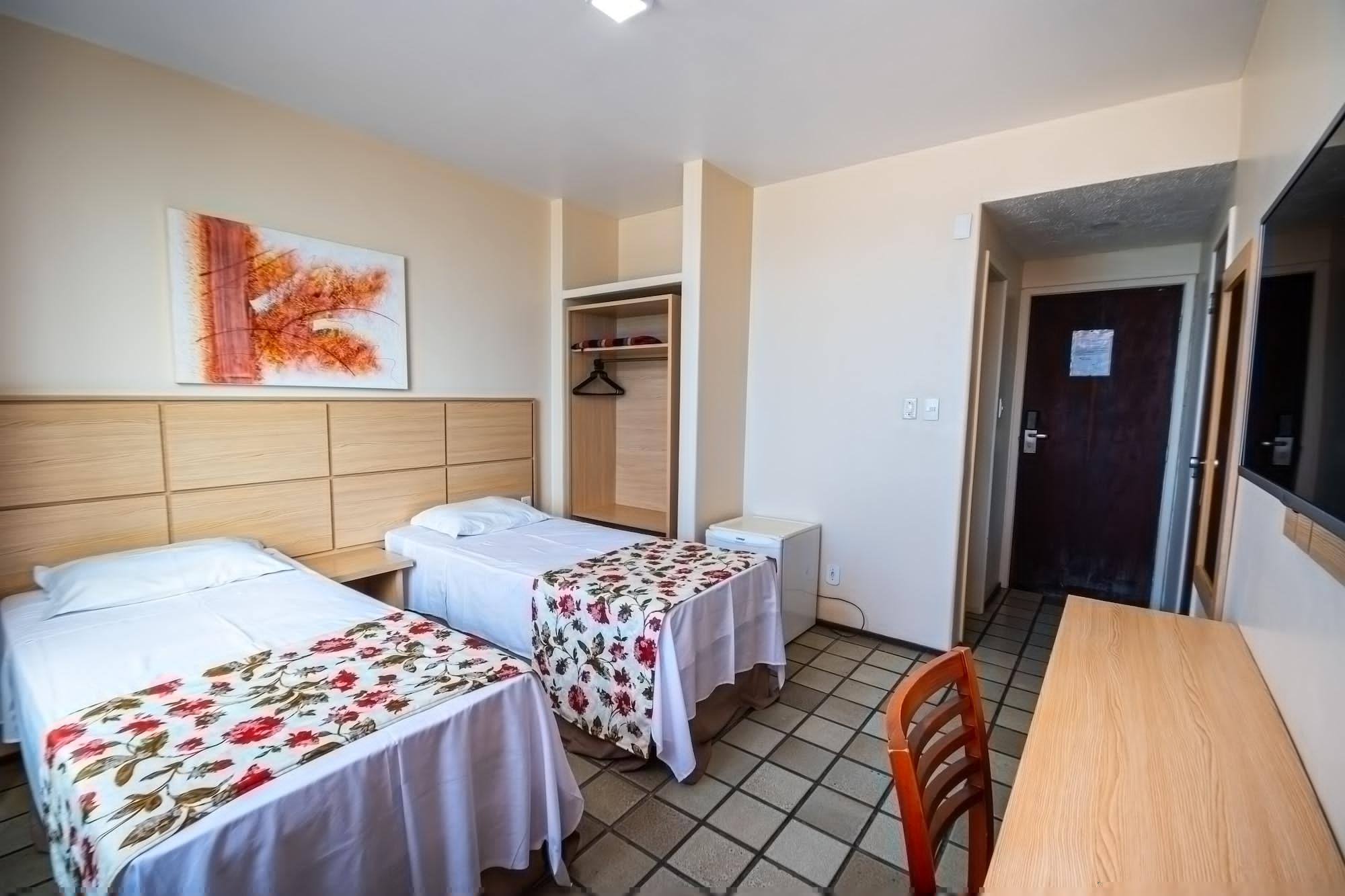 Hotel Dan Inn Express Salvador By Nacional Inn Экстерьер фото